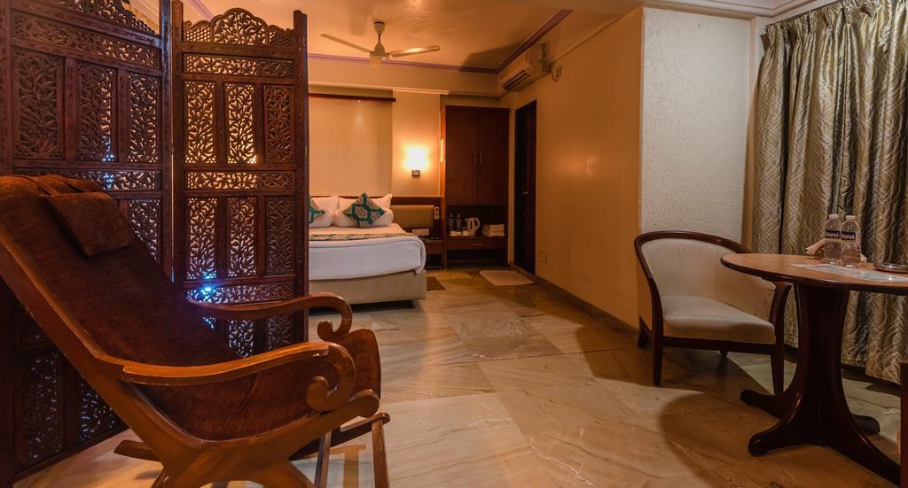 Hotel Peace Park Panvel Exterior photo